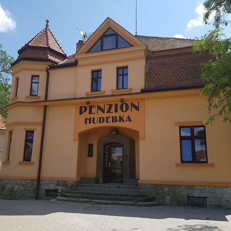 Penzion Hudebka Louny Ngoại thất bức ảnh