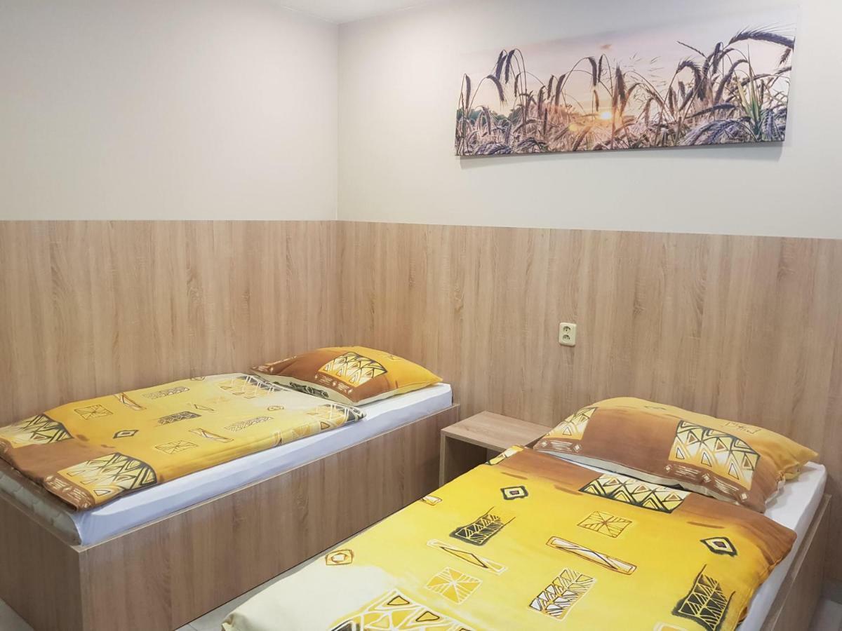 Penzion Hudebka Louny Ngoại thất bức ảnh
