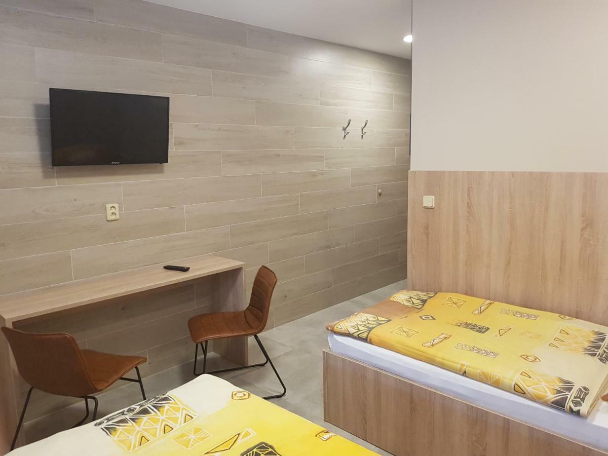 Penzion Hudebka Louny Ngoại thất bức ảnh